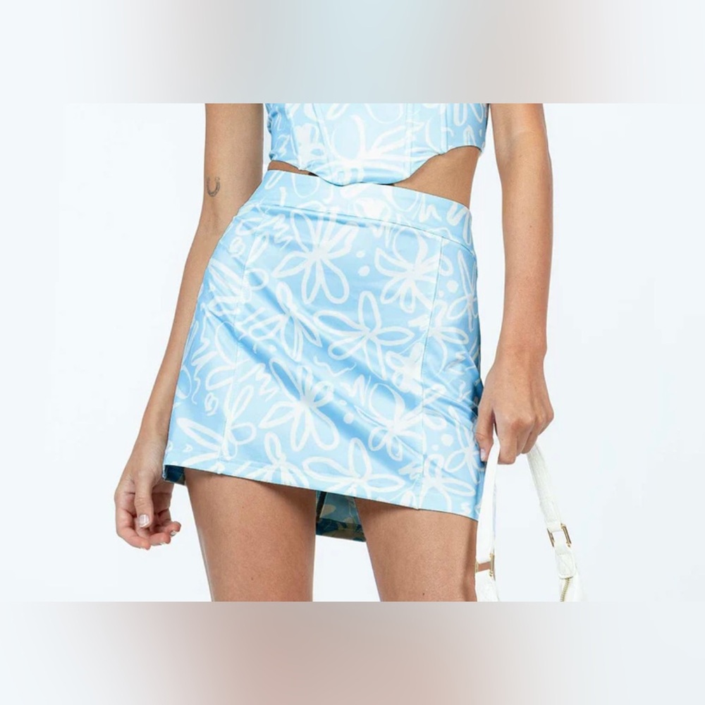 Princess Polly Floral Mid Rise Mini Skirt